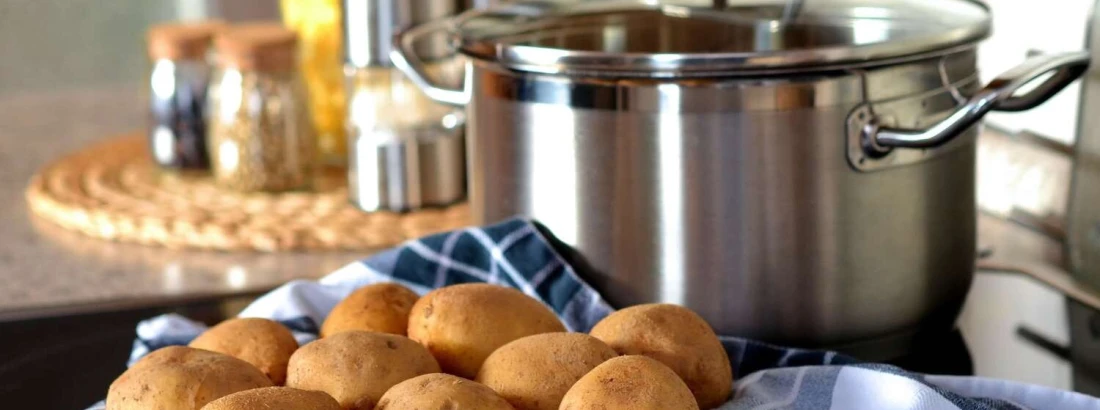 Jak obierać ziemniaki?