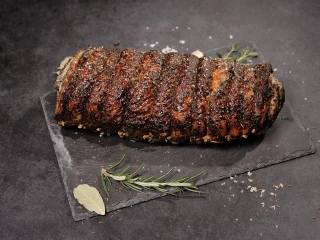 Upieczona ligawa wołowa