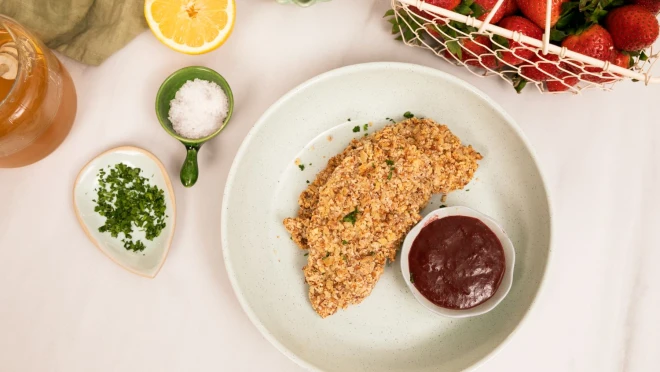 Pieczony kurczak w migdałach z sosem truskawkowo-balsamicznym według Mateusza Gesslera