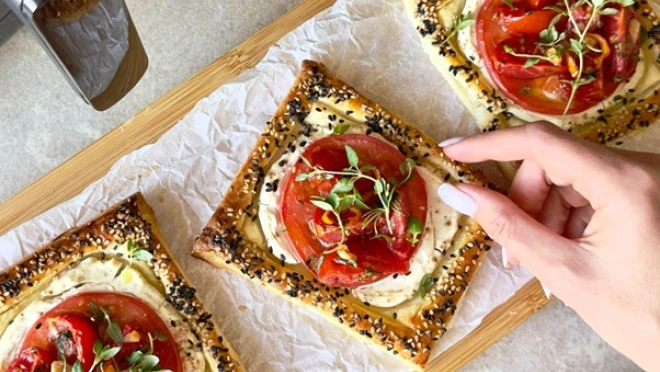 Tartaletki z pomidorami w Air Fryer Serie 6 marki Bosch