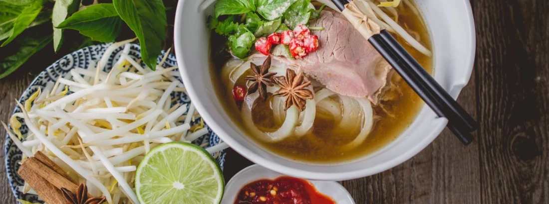 Kuchnia wietnamska – charakterystyka i przepisy