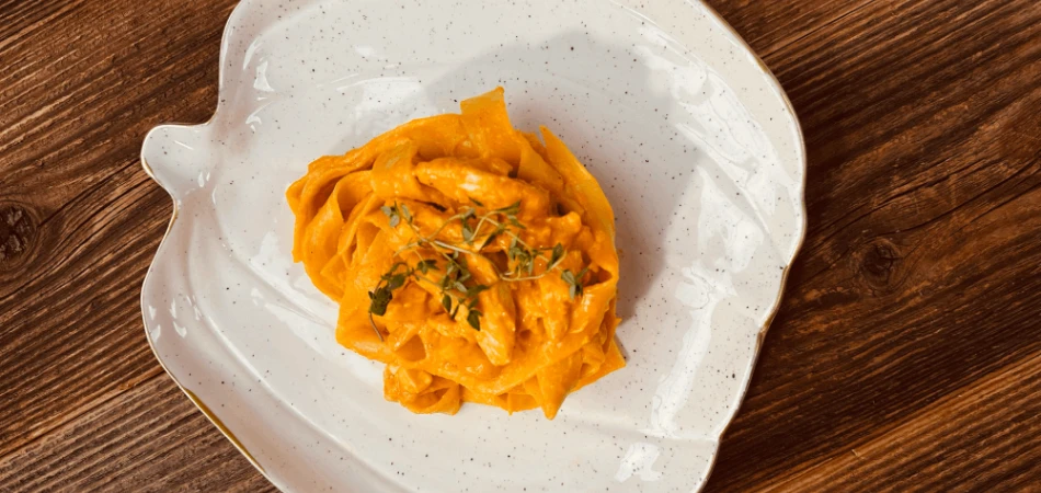 Makaron z dynią i kurczakiem