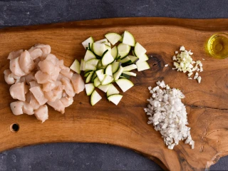 pokrojone składniki na risotto