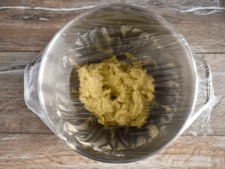 schładzanie ciasta kruchego