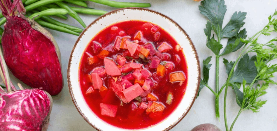 Barszcz ukraiński na żeberkach