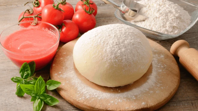 Ciasto na pizzę bez wyrastania