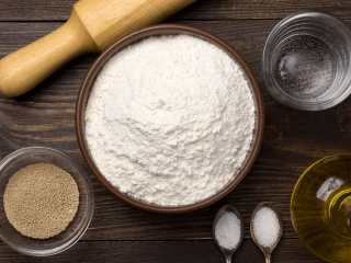 Składniki na ciasto na pizzę