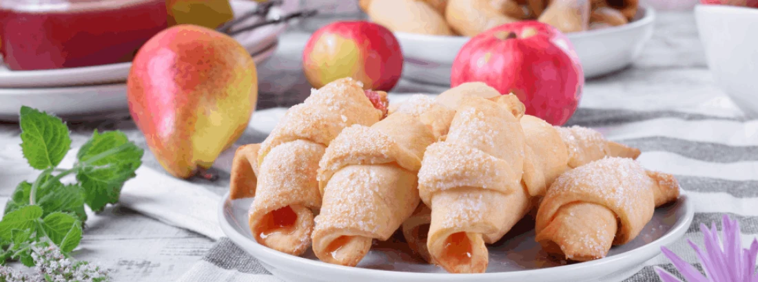 Jak zwijać rogaliki drożdżowe i z ciasta francuskiego?