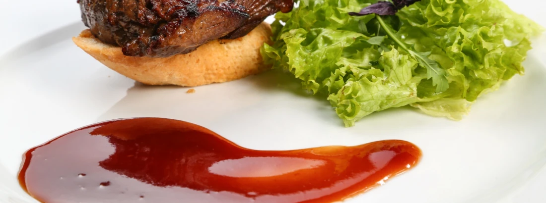 Jak zrobić sos barbecue? Domowy przepis krok po kroku
