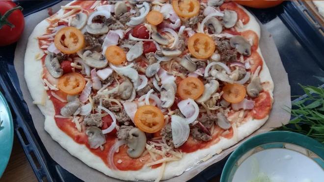 Pełnoziarnista pizza typu neapolitańskiego 