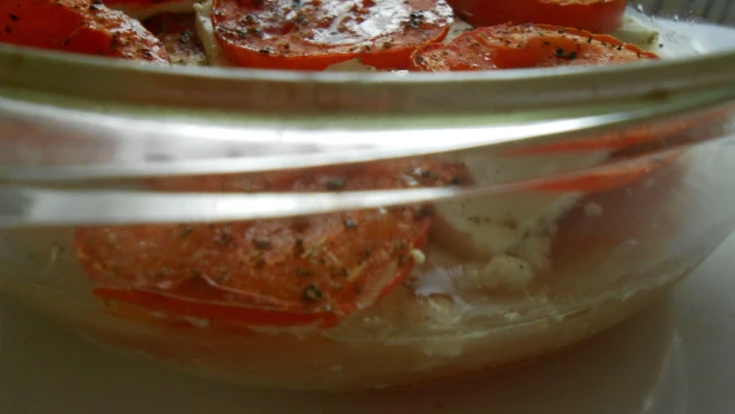 Zapiekana feta z pomidorami