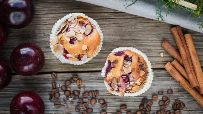 FIT DESER: Dietetyczne muffiny z wiśniami