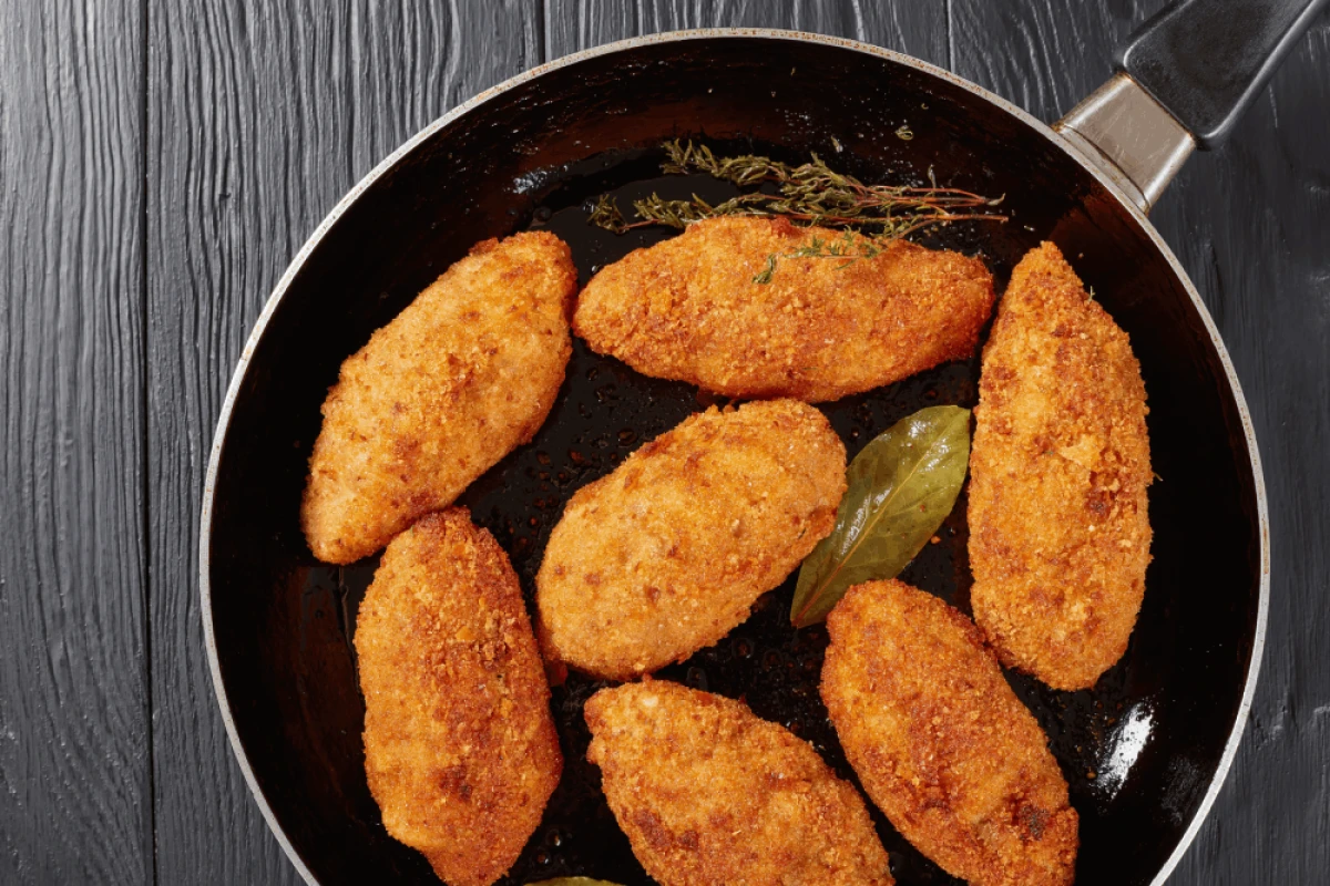 Panierowane roladki schabowe na patelni