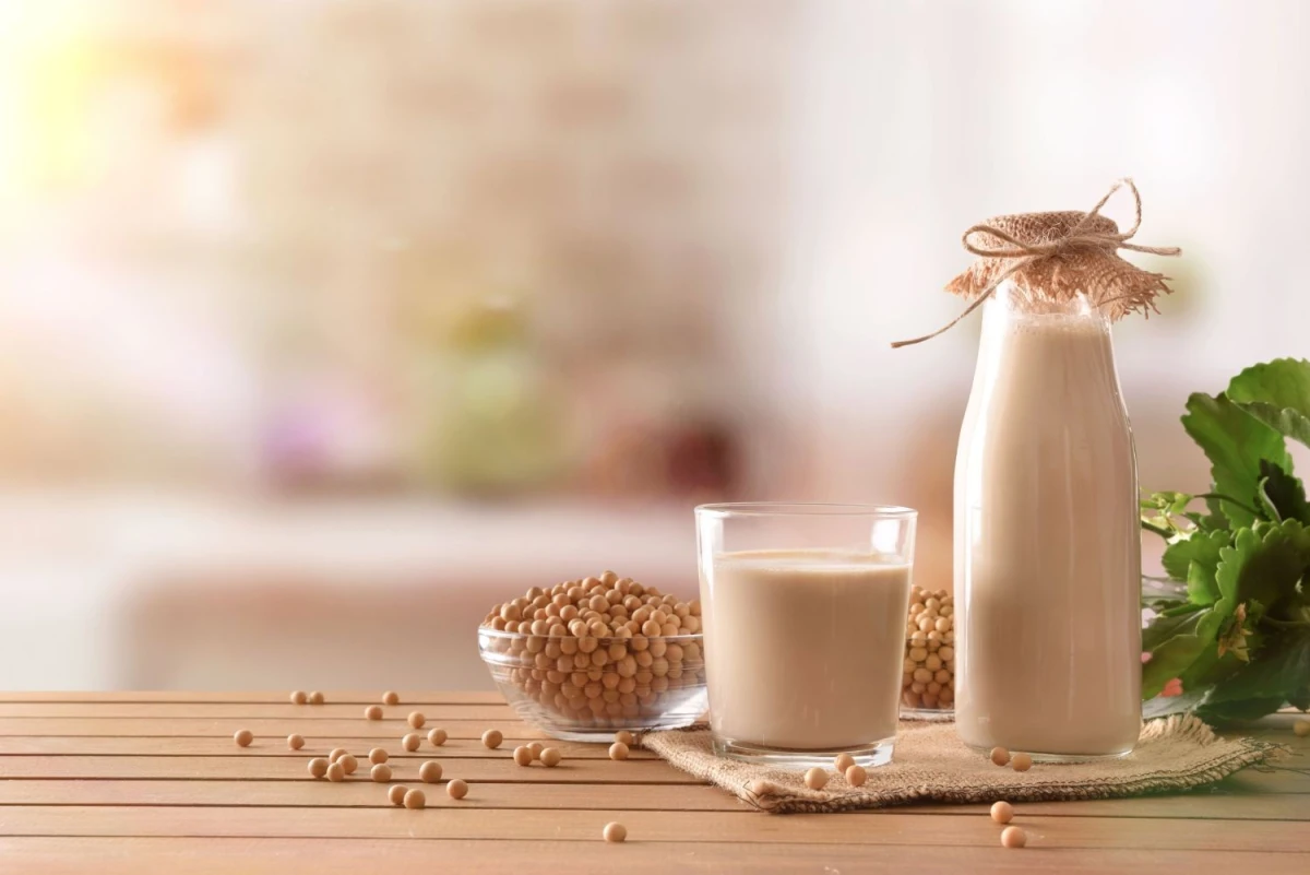 Mleko roślinne – co zamiast krowiego mleka?