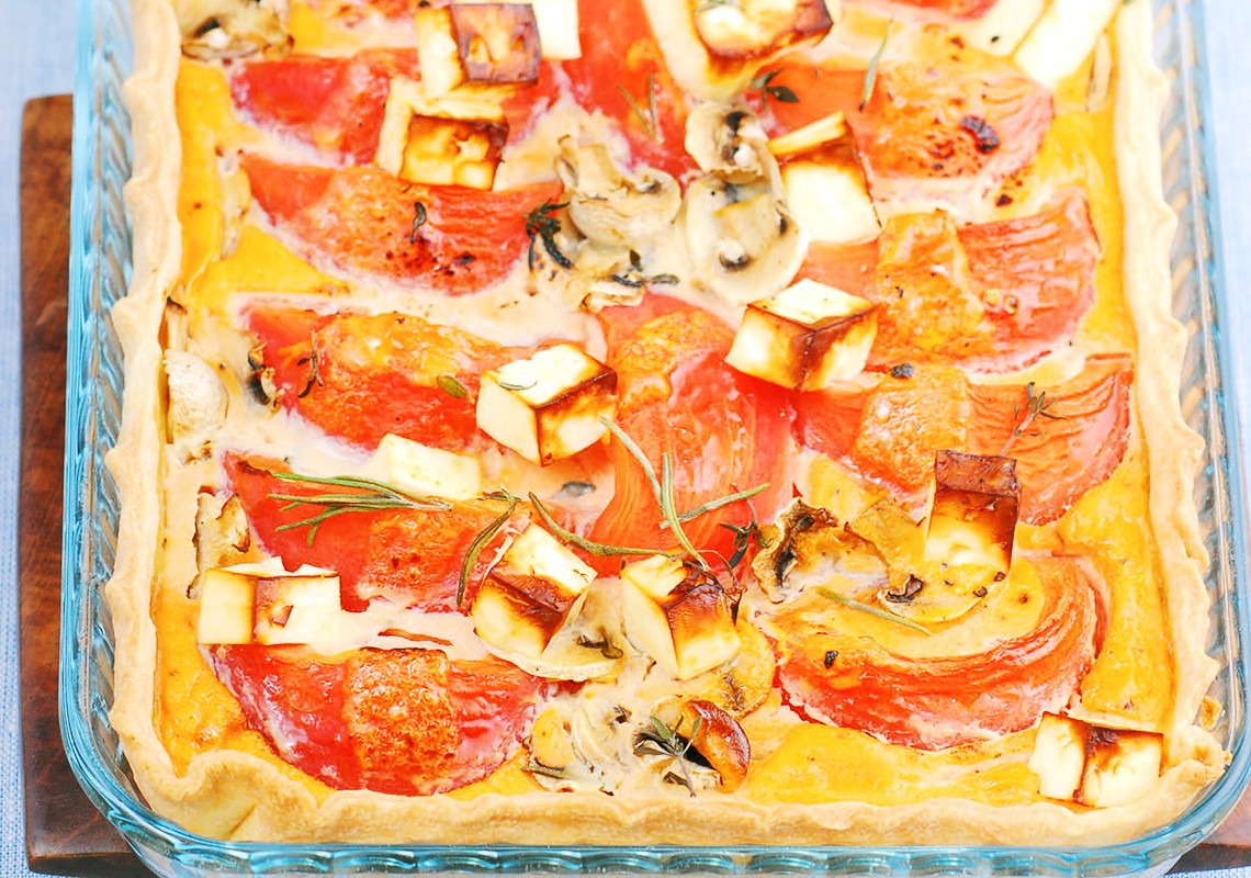 Mała tarta pomidorowa