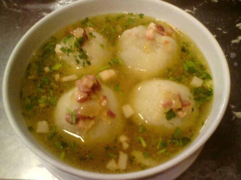 Bawarska zupa czosnkowa 