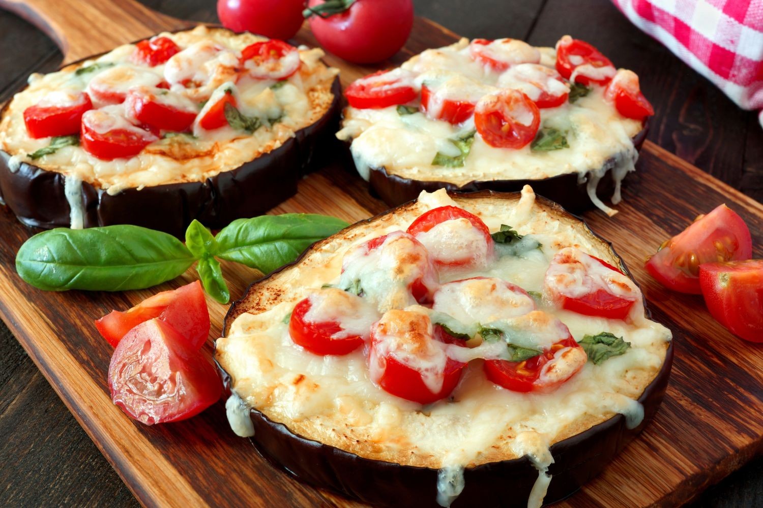 Mini pizze z papryki i bakłażana
