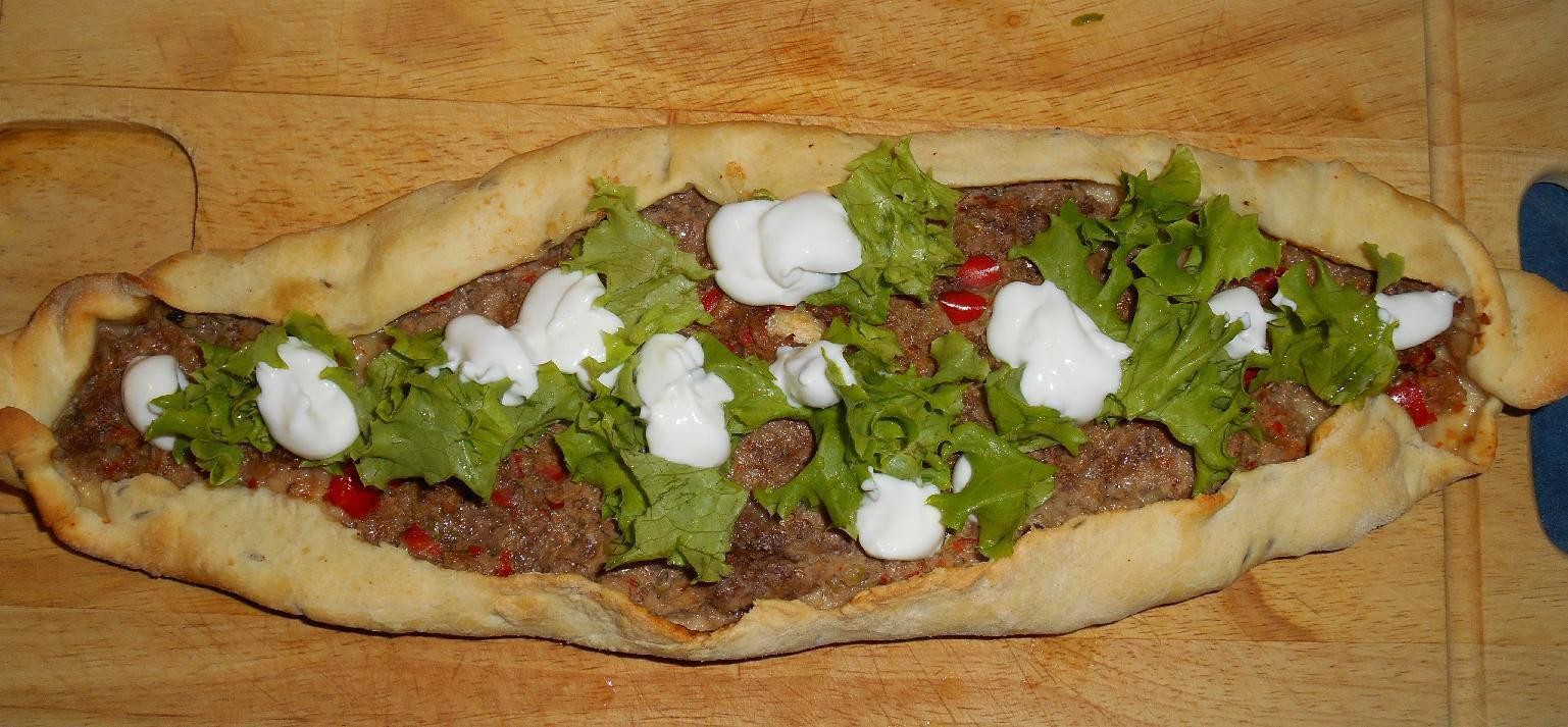 Pide - Turecka pizza 
