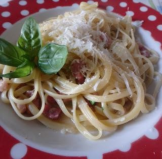 Bavette con pancetta e bontazola ( makaron bavette z boczkiem i serem bontazola)