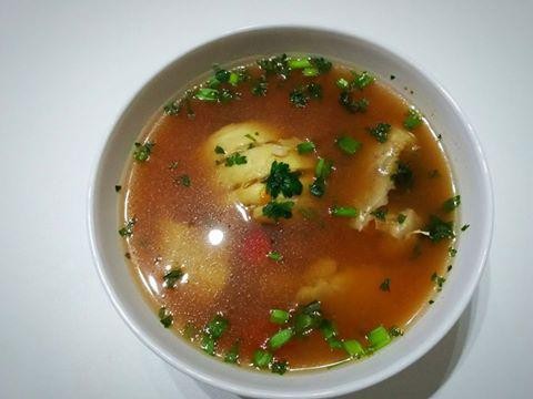 Rozgrzewająca zupa rybna z dorsza