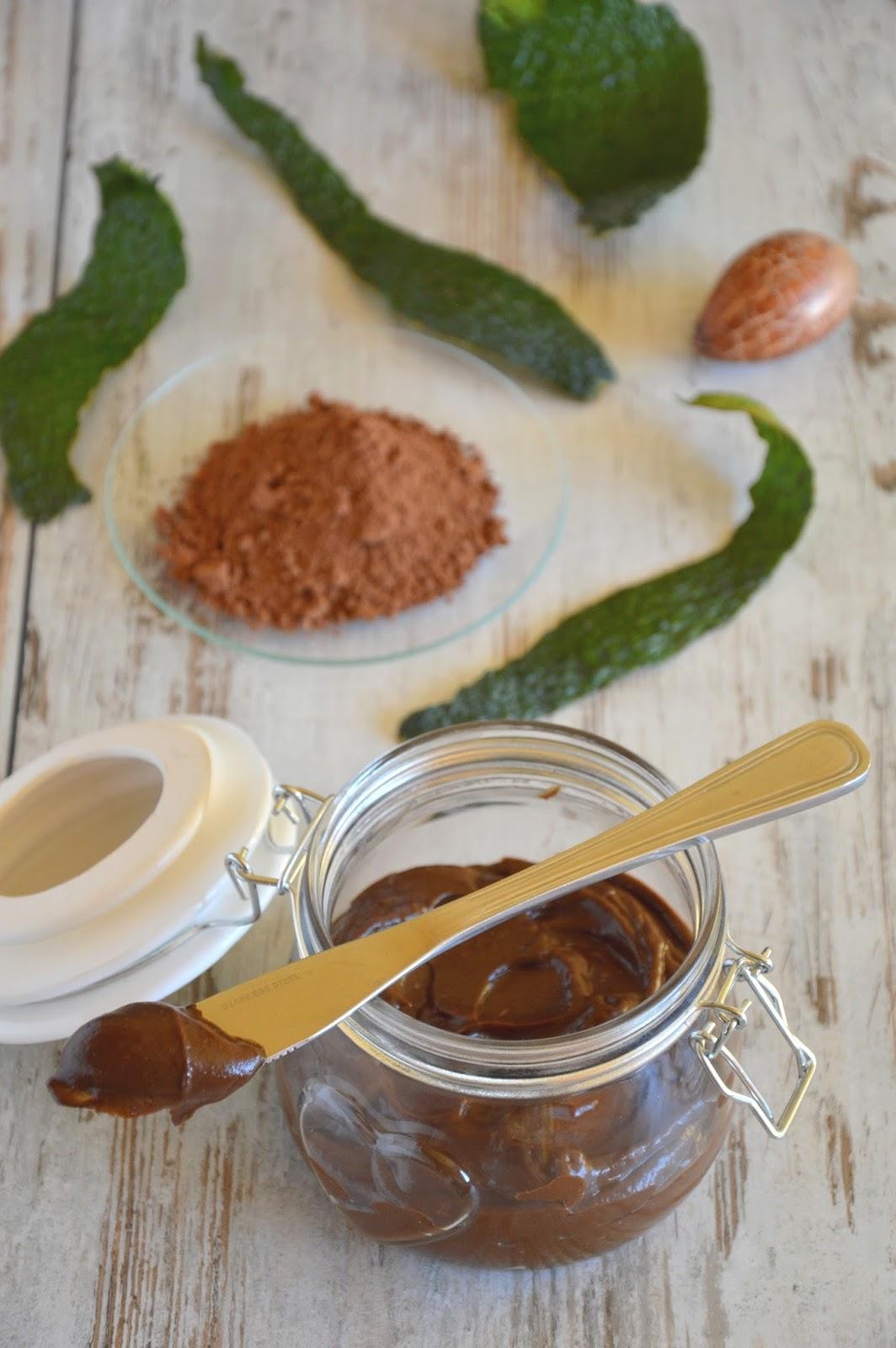 Dietetyczny krem czekoladowy z awokado