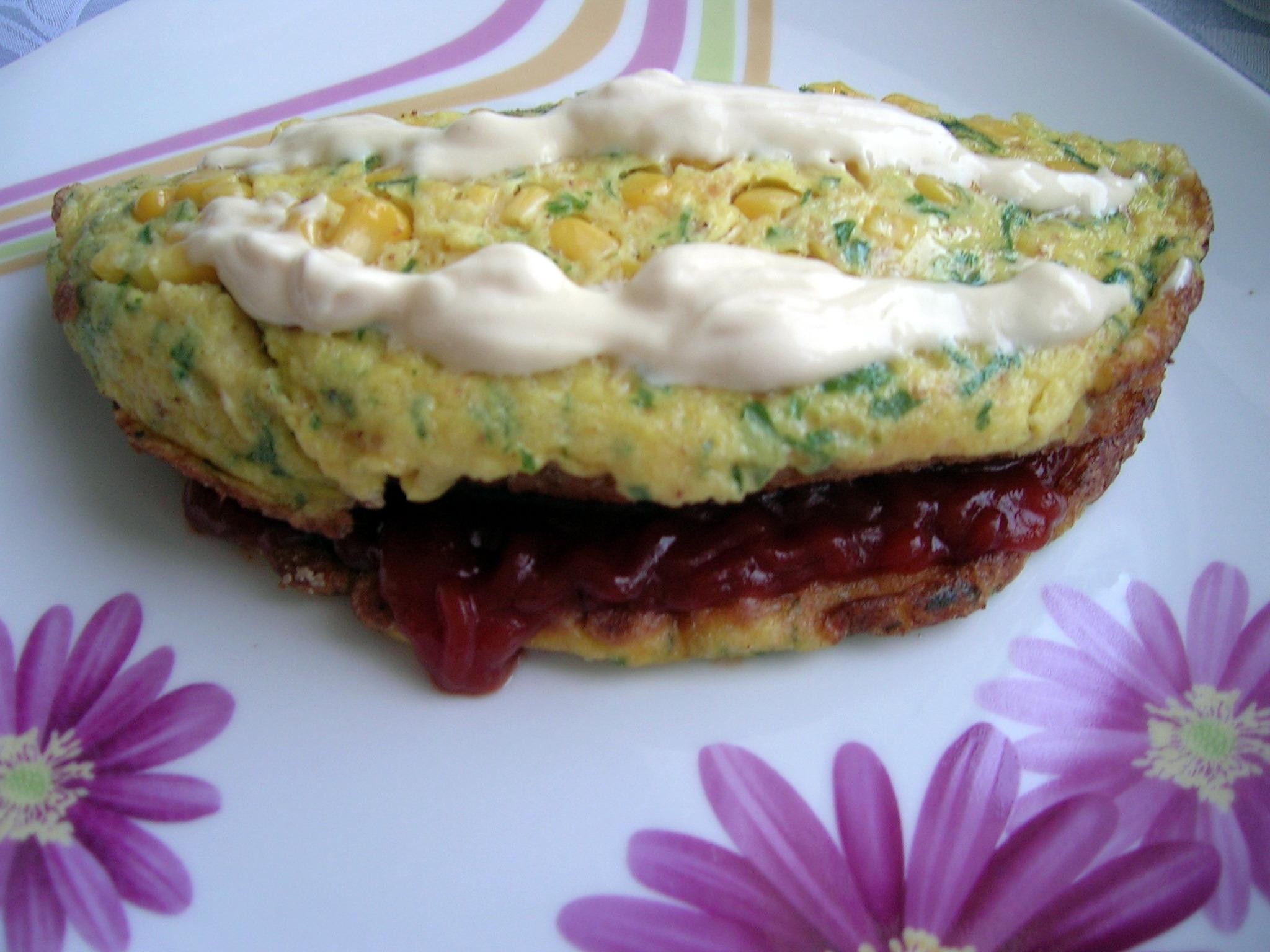 Omlet z kukurydzą i mintajem