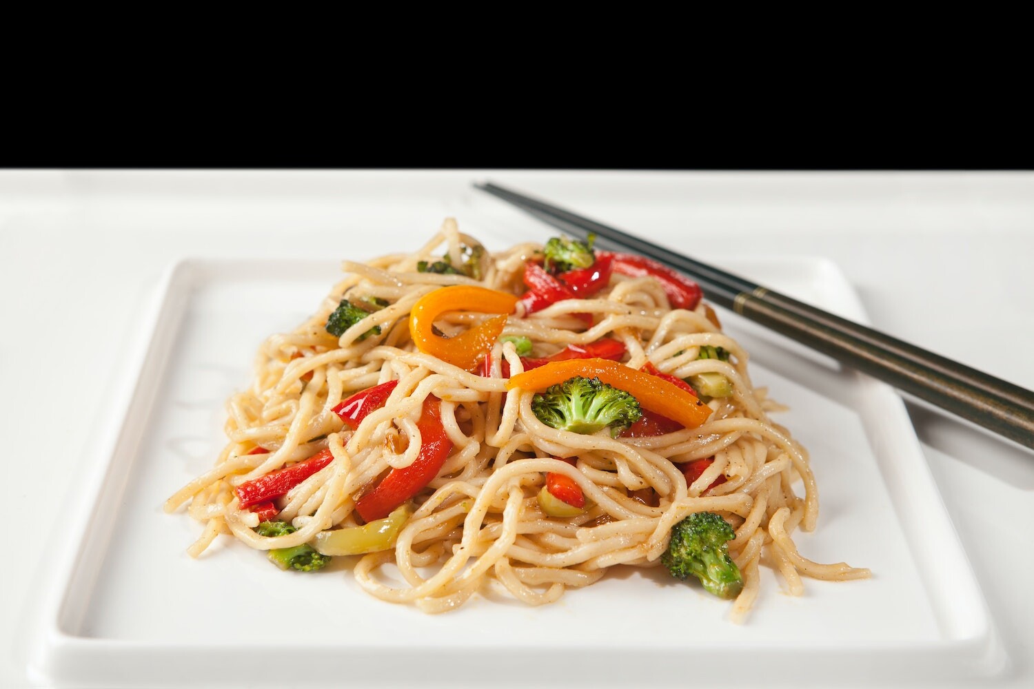 Noodle z kurczakiem w curry