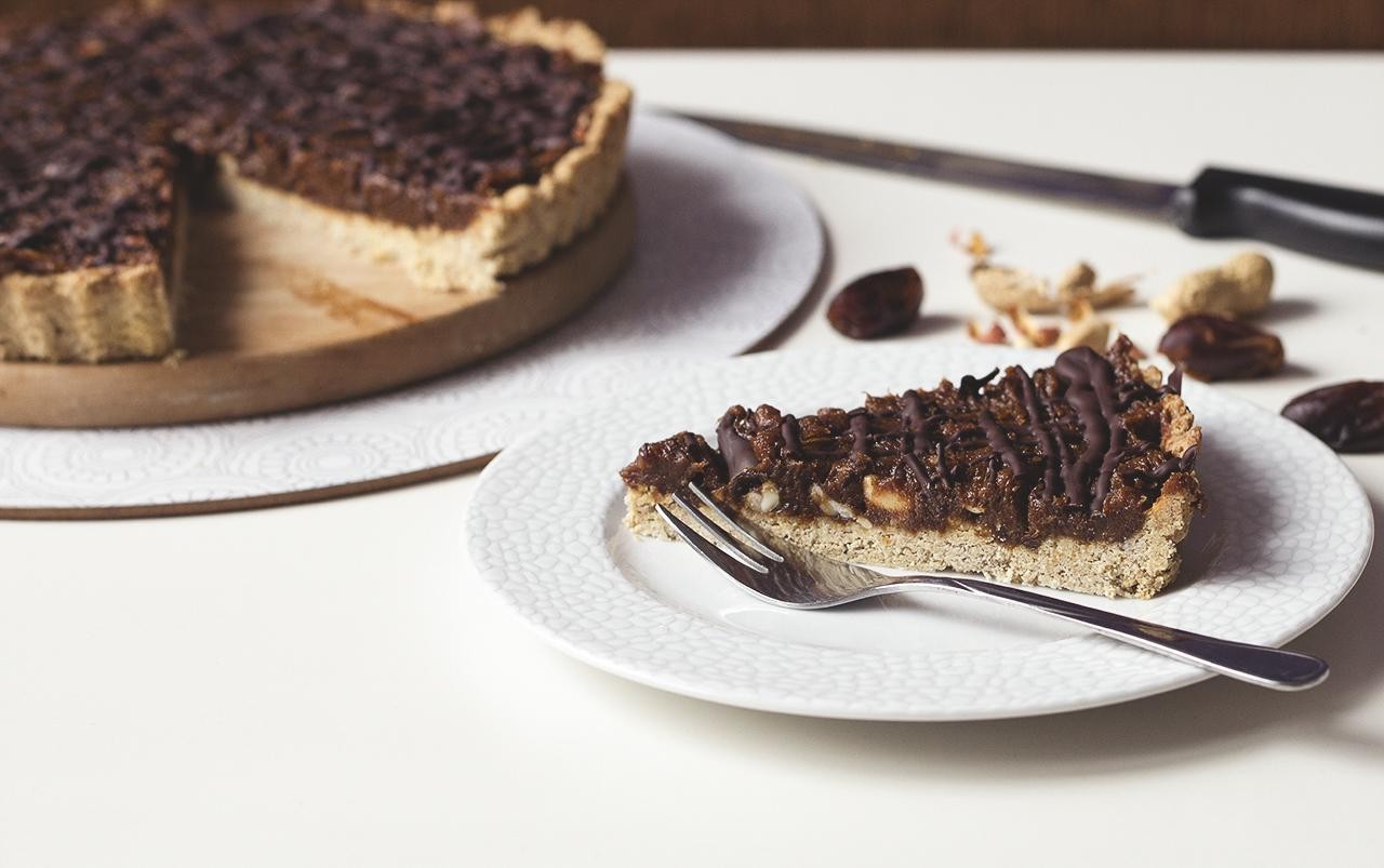 Tarta karmelowo - orzechowa