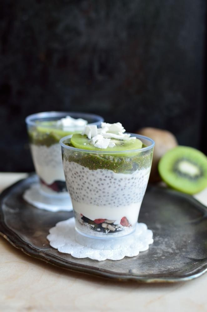Pudding chia z musem z kiwi