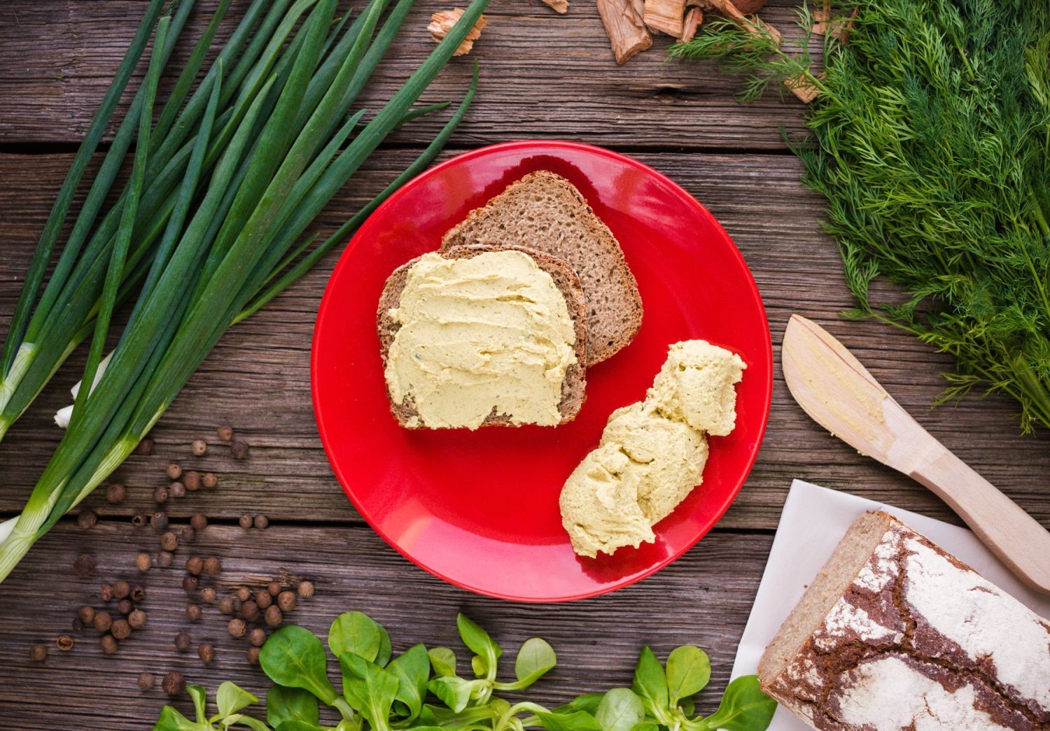 FIT PRZEKĄSKA: Hummus z bobu na ostro