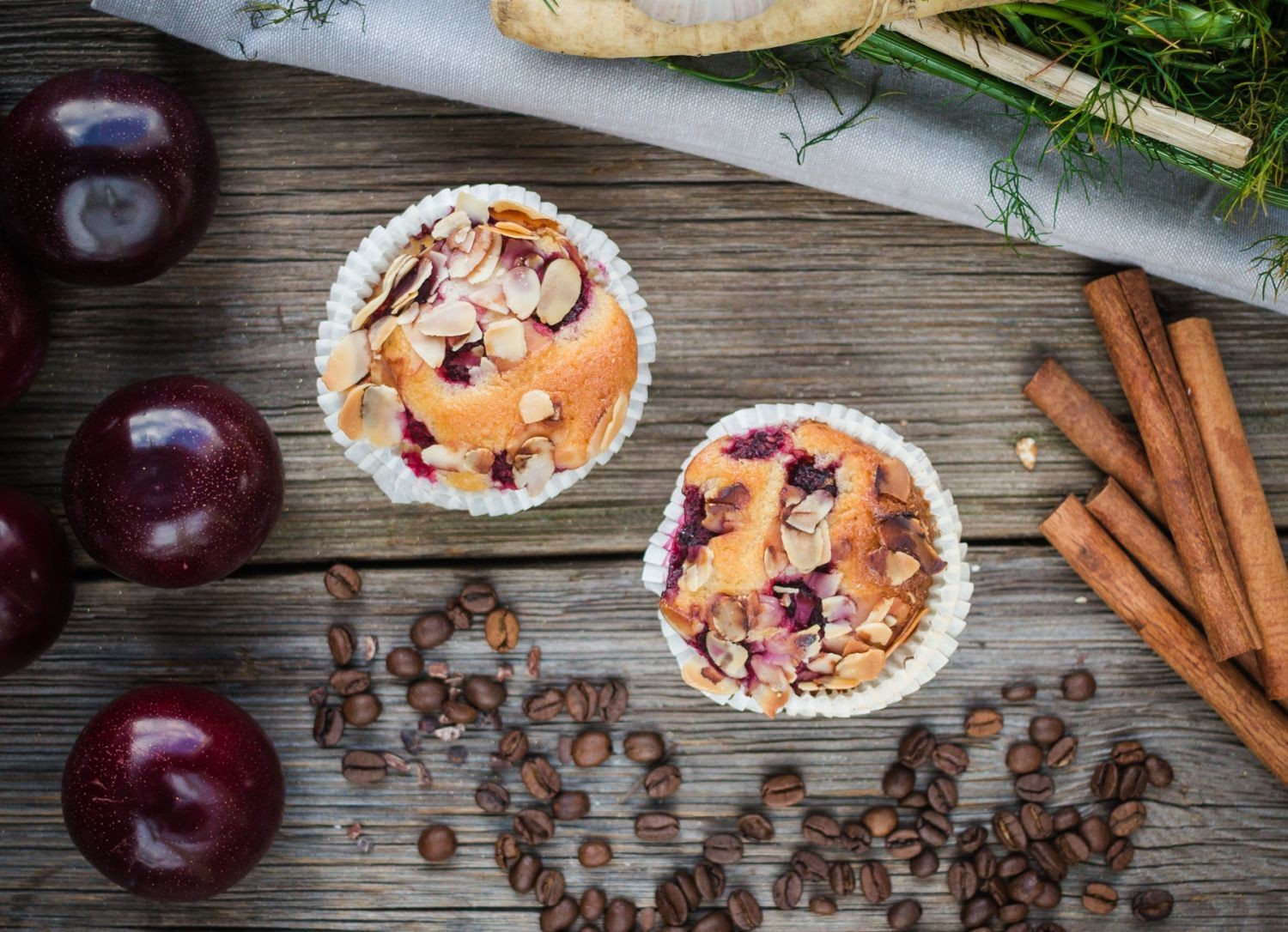 FIT DESER: Dietetyczne muffiny z wiśniami
