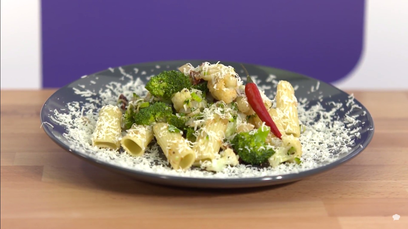 Rigatoni z podsmażonymi warzywami z nutą wędzonej papryki Moniki Lemko