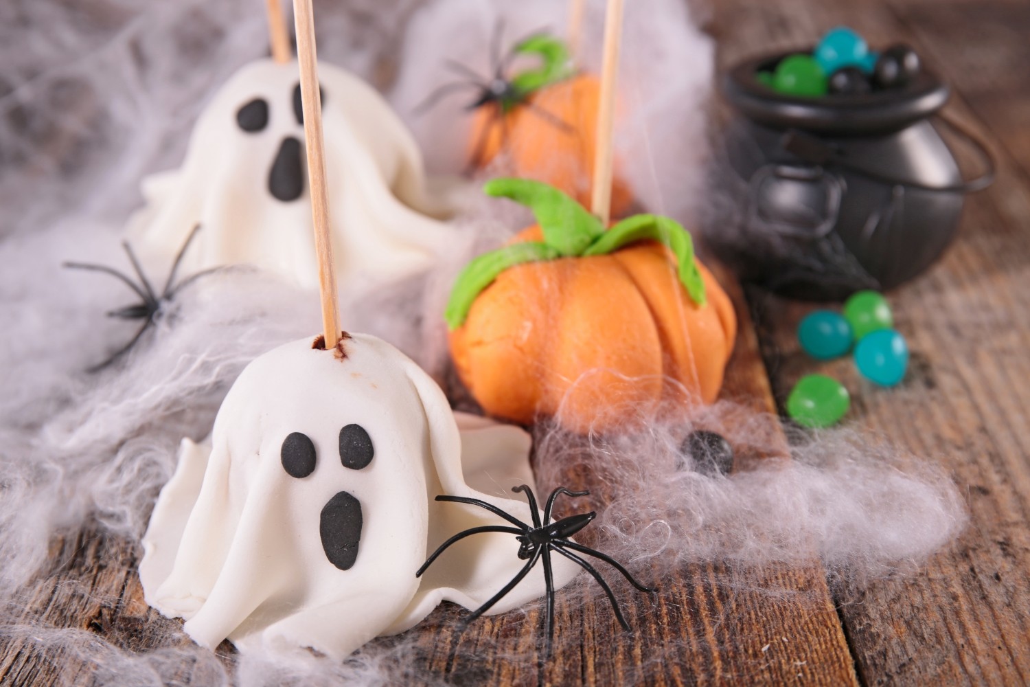 Dyniowe kulki na Halloween