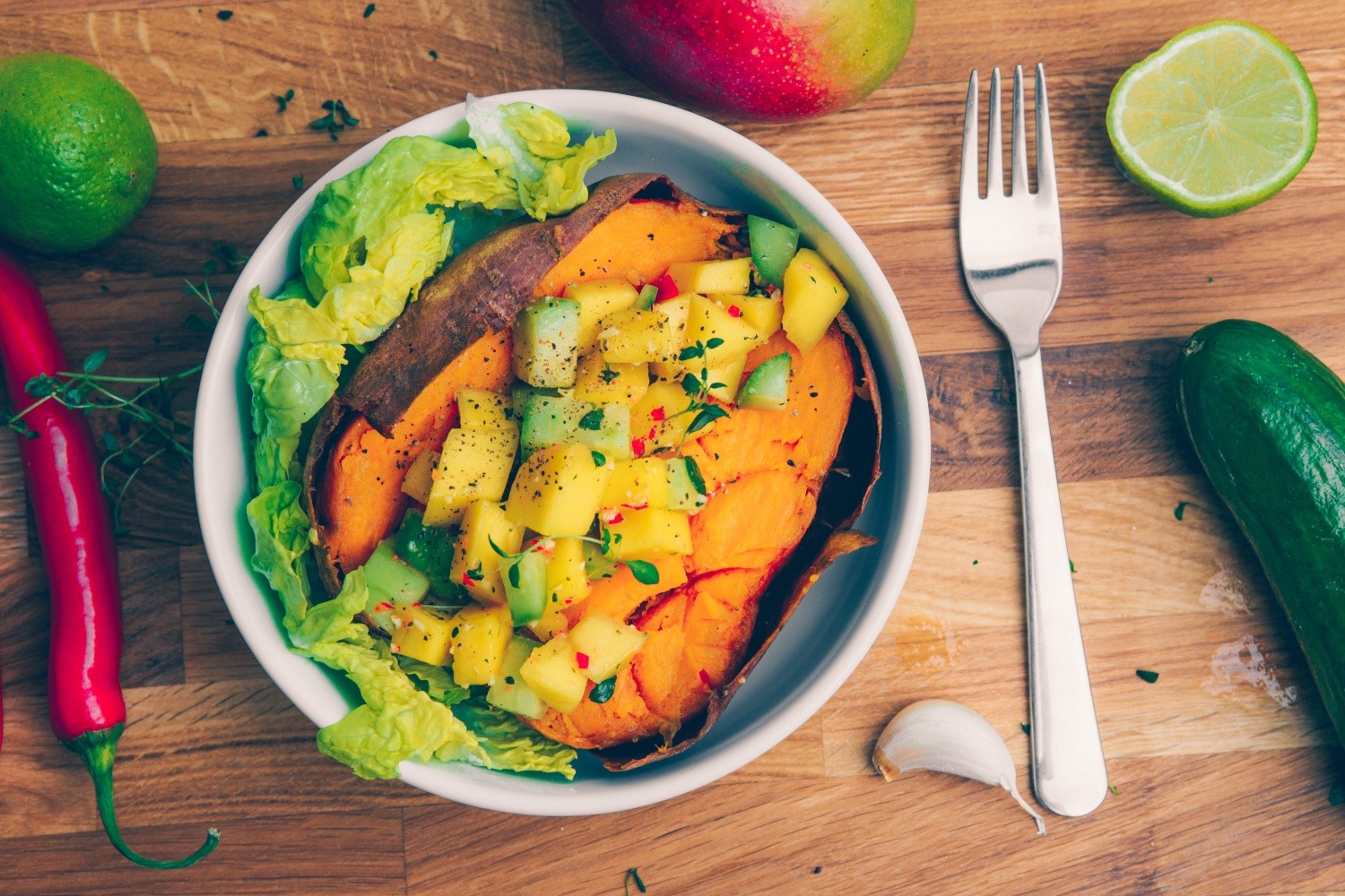 Salsa z mango i ogórka