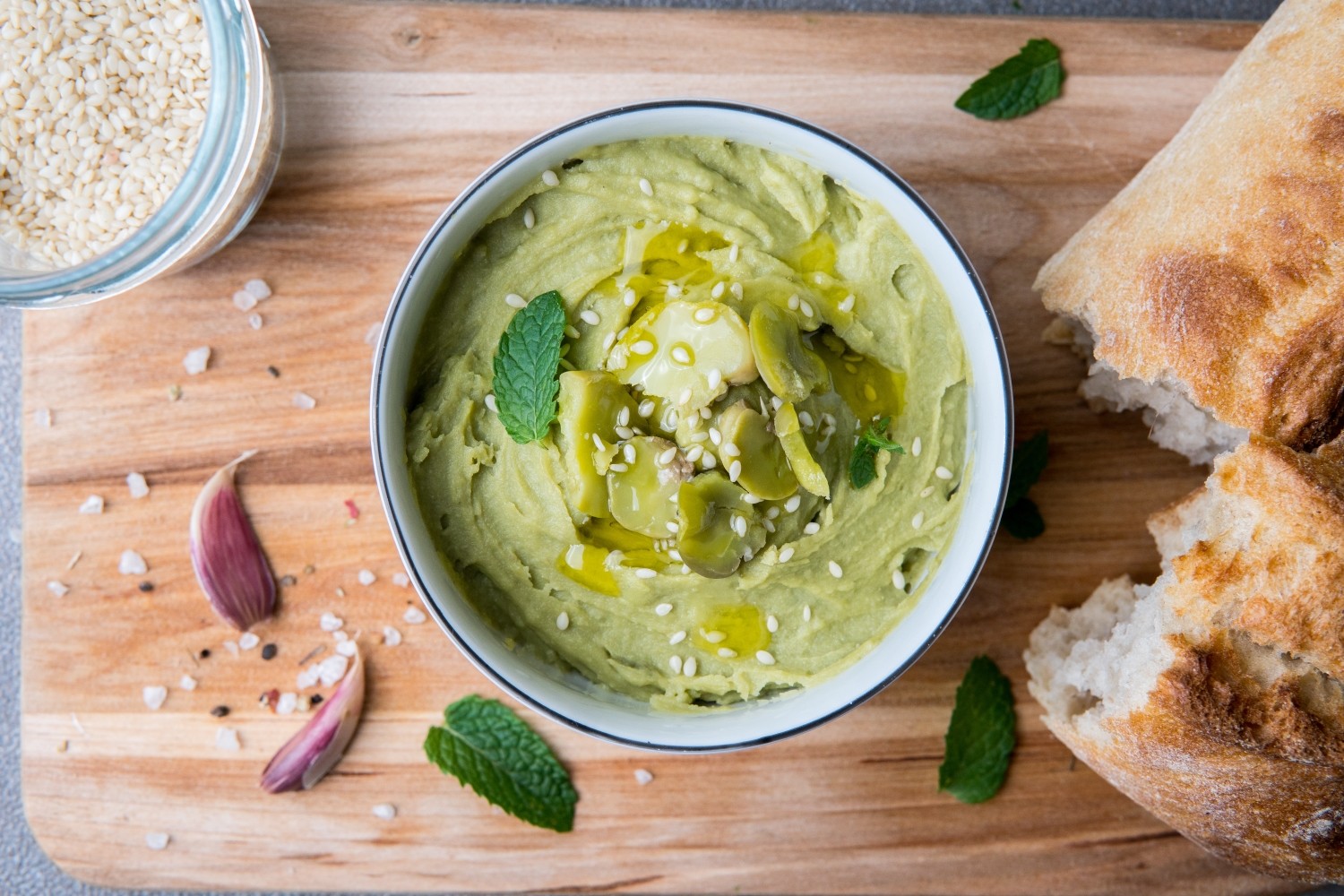 Hummus z bobu
