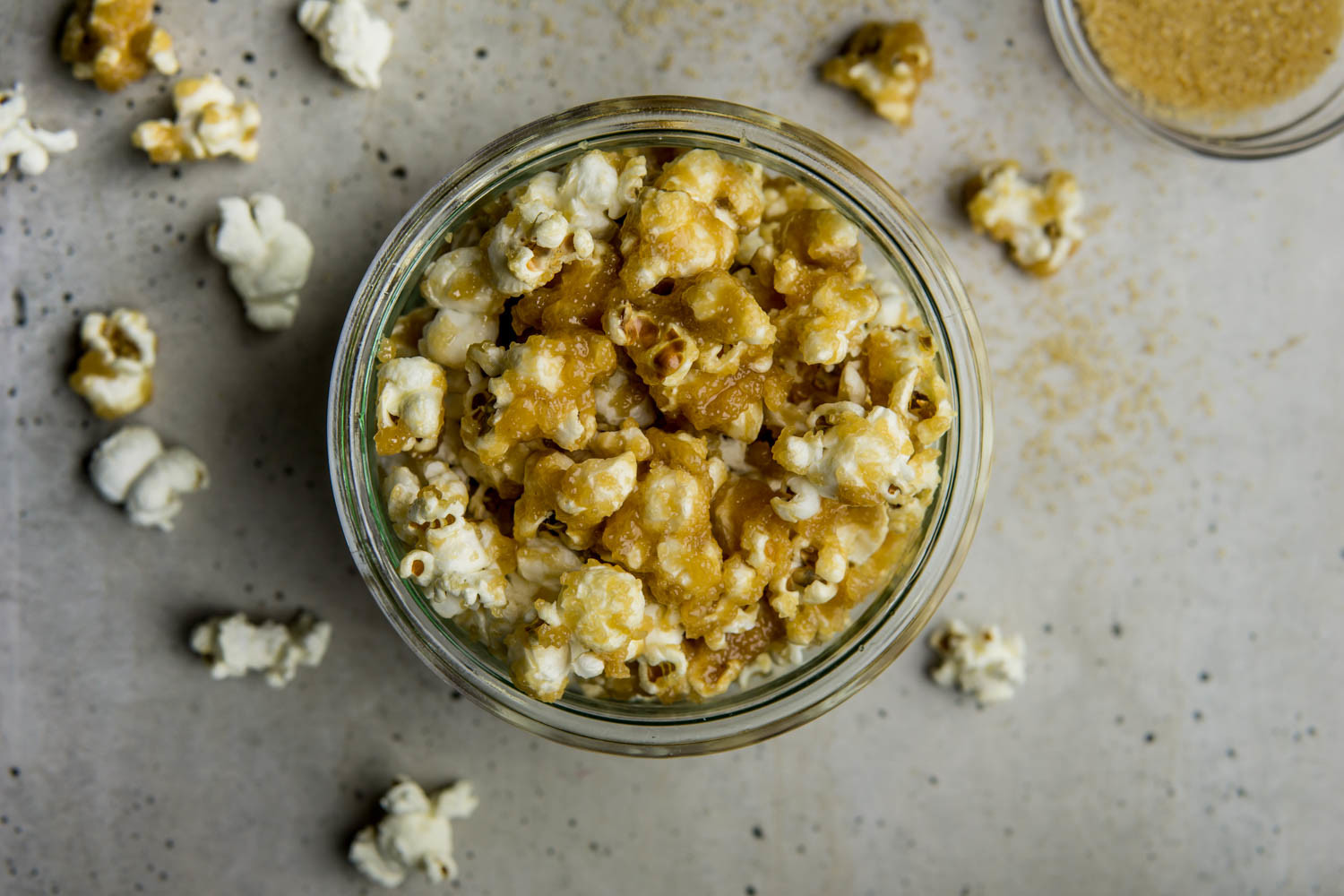 Popcorn karmelowy