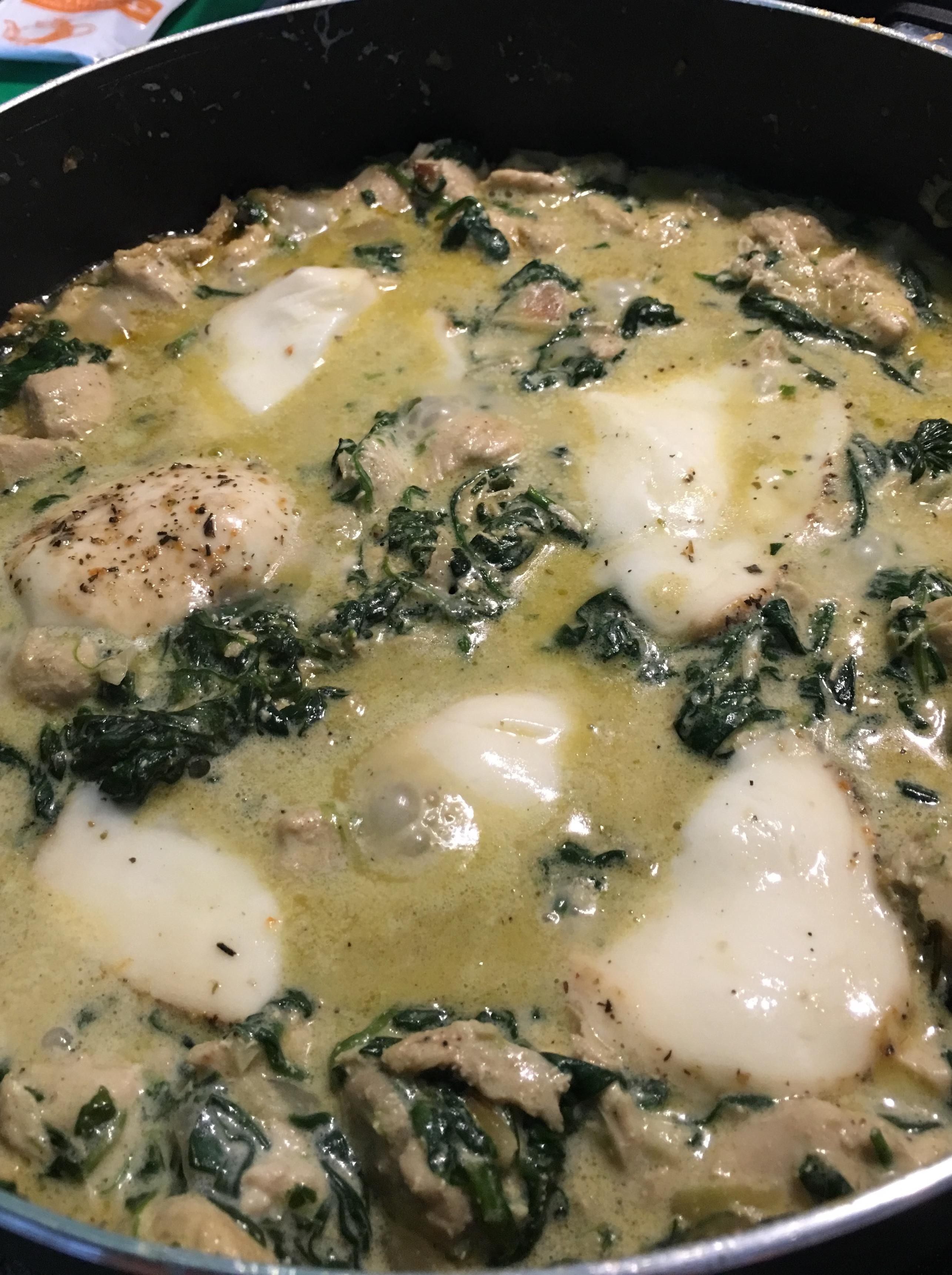 Kurczak z mozzarella i szpinakiem