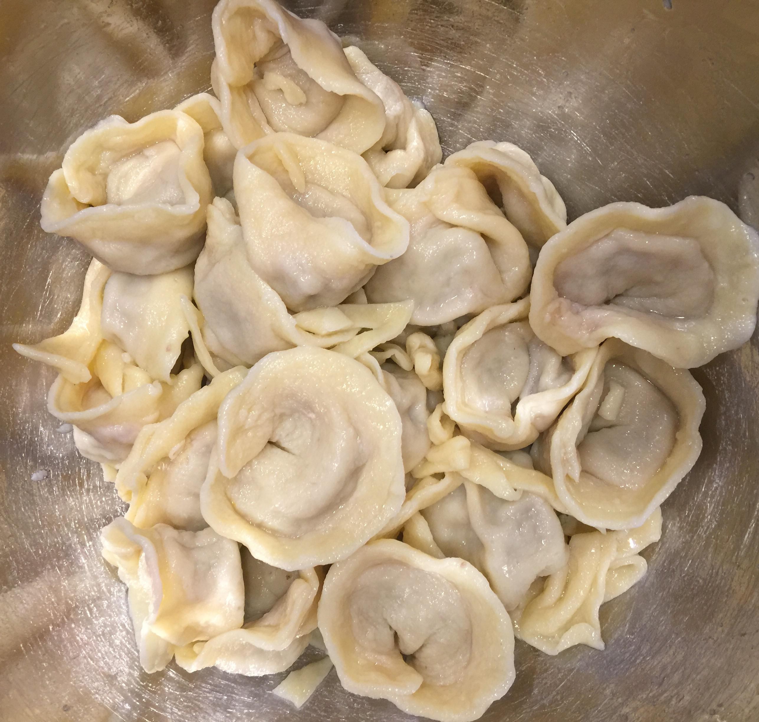 Ciasto na uszka, kołduny czy pierogi.