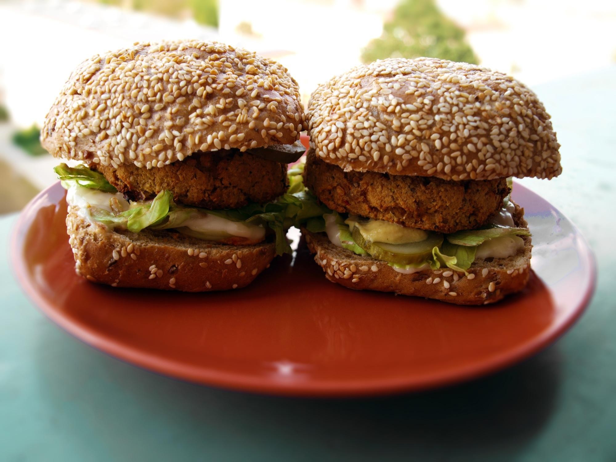 3 pomysły na wegetariańskiego burgera 