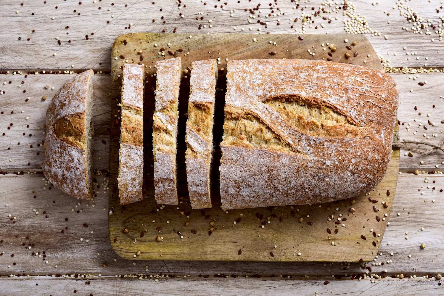 Przechowywanie chleba: jak, gdzie i w czym przechowywać chleb?